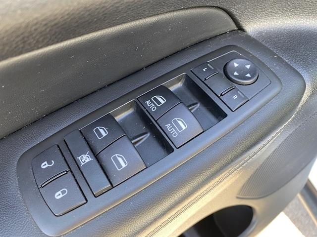 used 2014 Jeep Grand Cherokee car, priced at $11,995