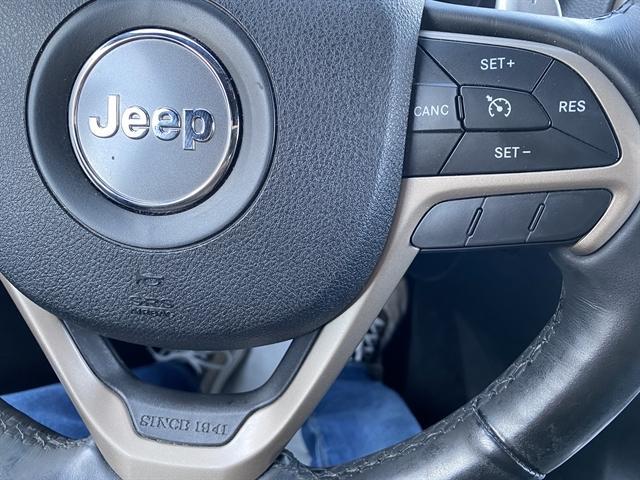 used 2014 Jeep Grand Cherokee car, priced at $11,995