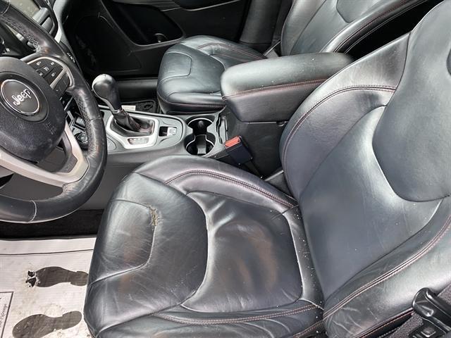 used 2015 Jeep Cherokee car, priced at $11,995