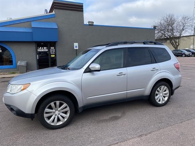 2011 Spark Silver Metallic Subaru Forester