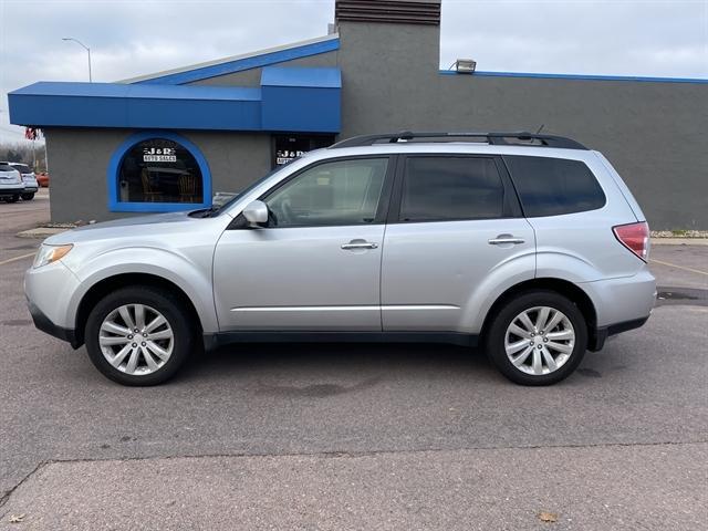 2011 Spark Silver Metallic Subaru Forester