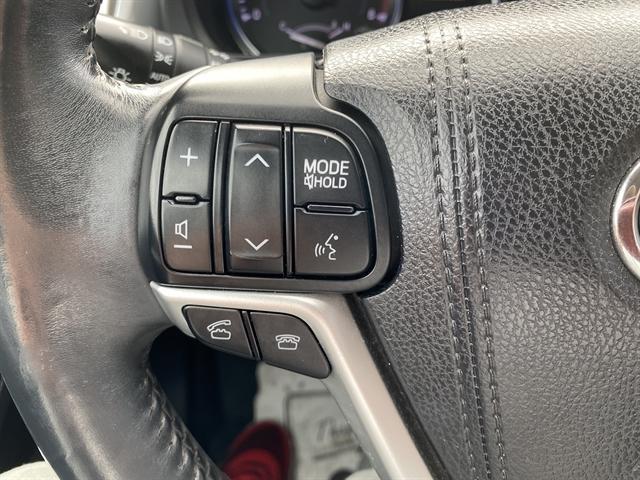 used 2016 Toyota Highlander car, priced at $14,995