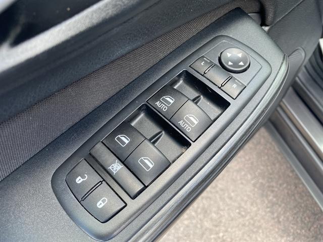 used 2016 Jeep Cherokee car, priced at $10,495