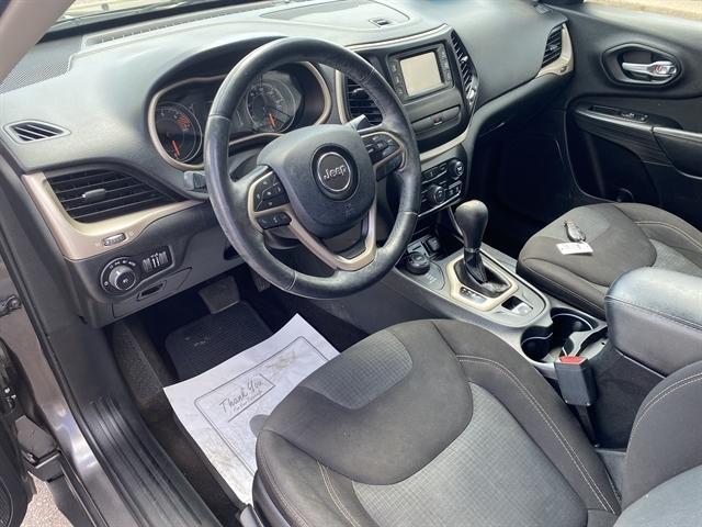 used 2016 Jeep Cherokee car, priced at $10,495