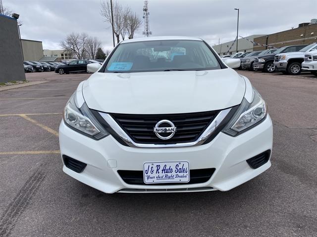 used 2016 Nissan Altima car, priced at $9,995