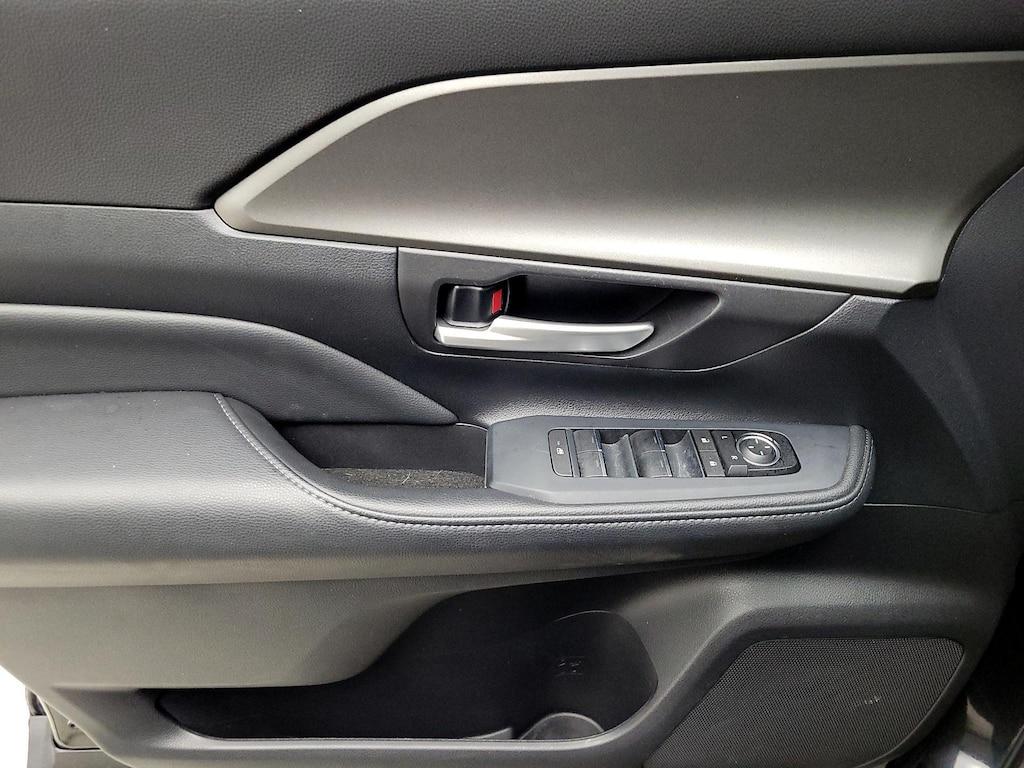 used 2025 Toyota Grand Highlander car, priced at $43,998