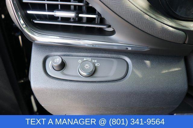 new 2025 Buick Envista car, priced at $25,560