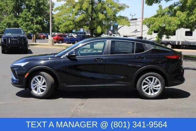 new 2025 Buick Envista car, priced at $25,560