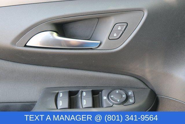 new 2025 Buick Envista car, priced at $25,560