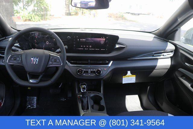 new 2025 Buick Envista car, priced at $25,695