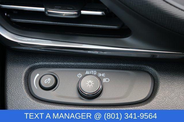 new 2025 Buick Envista car, priced at $25,695