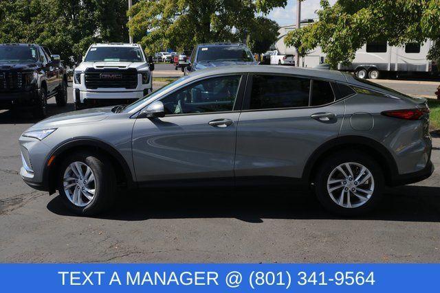 new 2025 Buick Envista car, priced at $25,695
