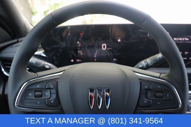 new 2025 Buick Envista car, priced at $25,695
