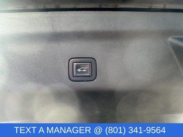 used 2022 GMC Yukon car, priced at $53,990