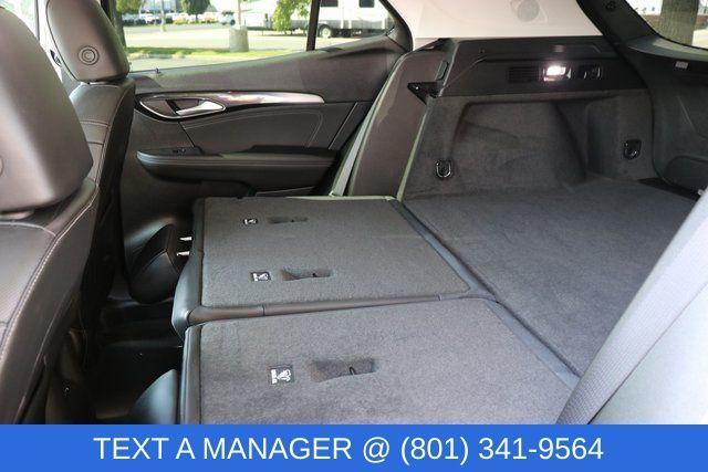 new 2025 Buick Envision car, priced at $36,134