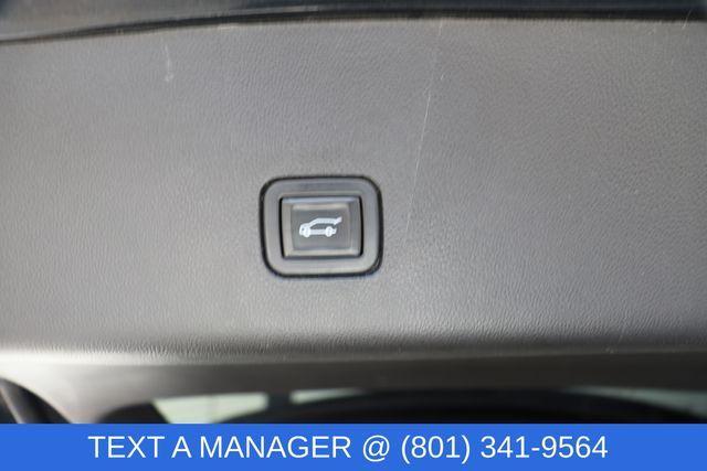 used 2021 Chevrolet Traverse car, priced at $25,390