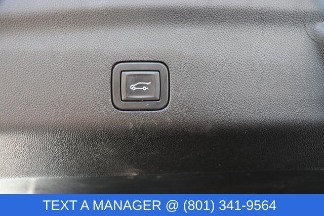 used 2024 GMC Yukon XL car, priced at $62,390