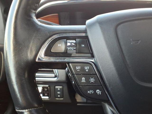 used 2024 Lincoln Navigator car, priced at $54,452