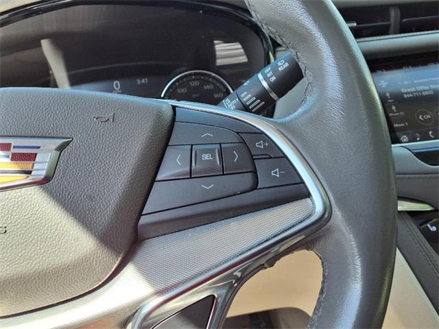 used 2020 Cadillac XT5 car, priced at $16,142