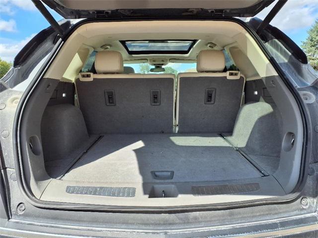 used 2020 Cadillac XT5 car, priced at $16,142