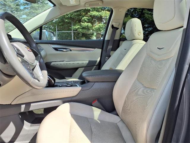 used 2020 Cadillac XT5 car, priced at $16,142