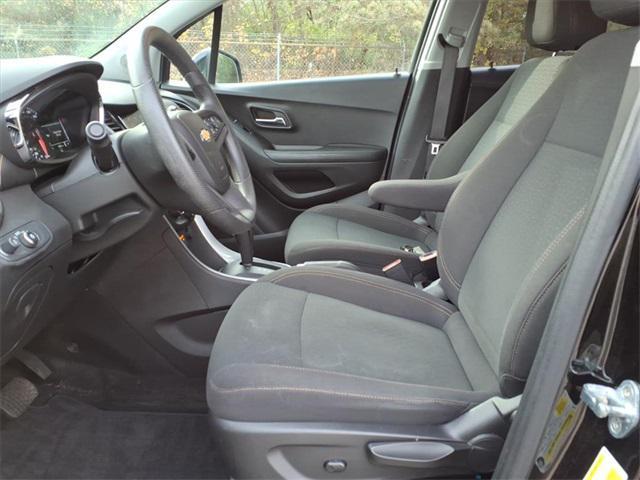 used 2022 Chevrolet Trax car, priced at $17,089