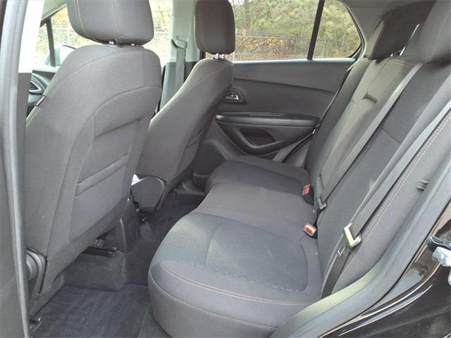 used 2022 Chevrolet Trax car, priced at $17,089