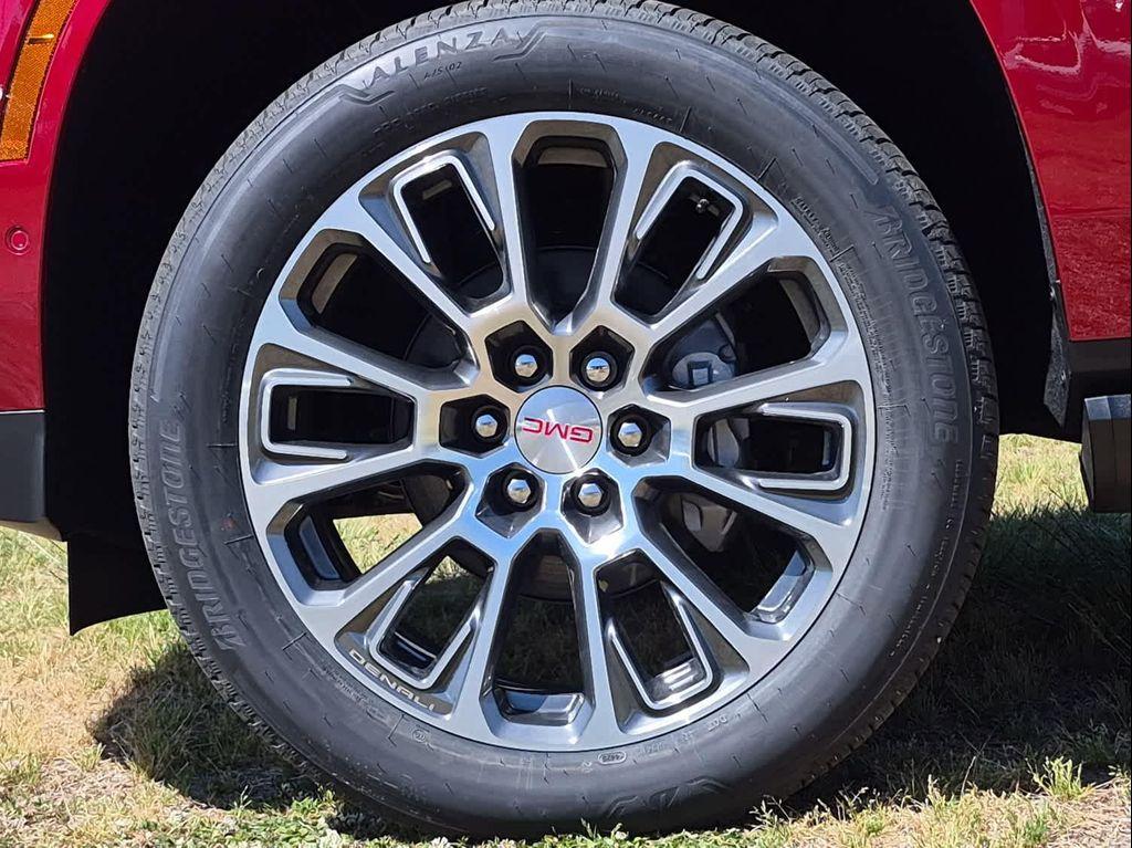 new 2026 GMC Yukon XL car, priced at $95,904