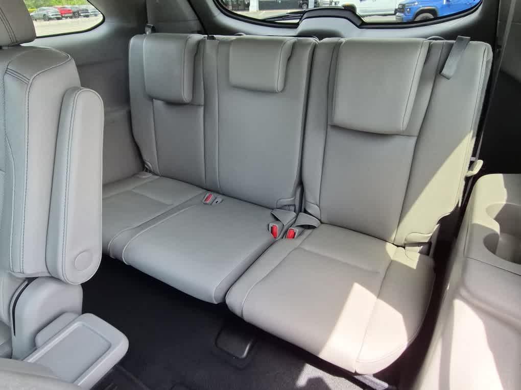used 2019 Toyota Highlander car, priced at $29,487
