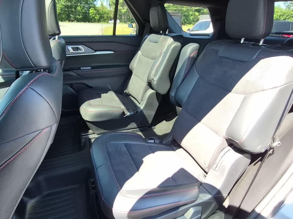 used 2025 Ford Explorer car, priced at $51,487