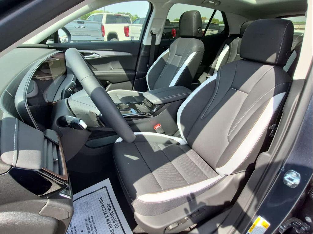new 2026 Buick Envision car, priced at $46,634