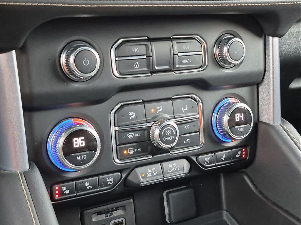 used 2021 GMC Yukon XL car, priced at $41,888