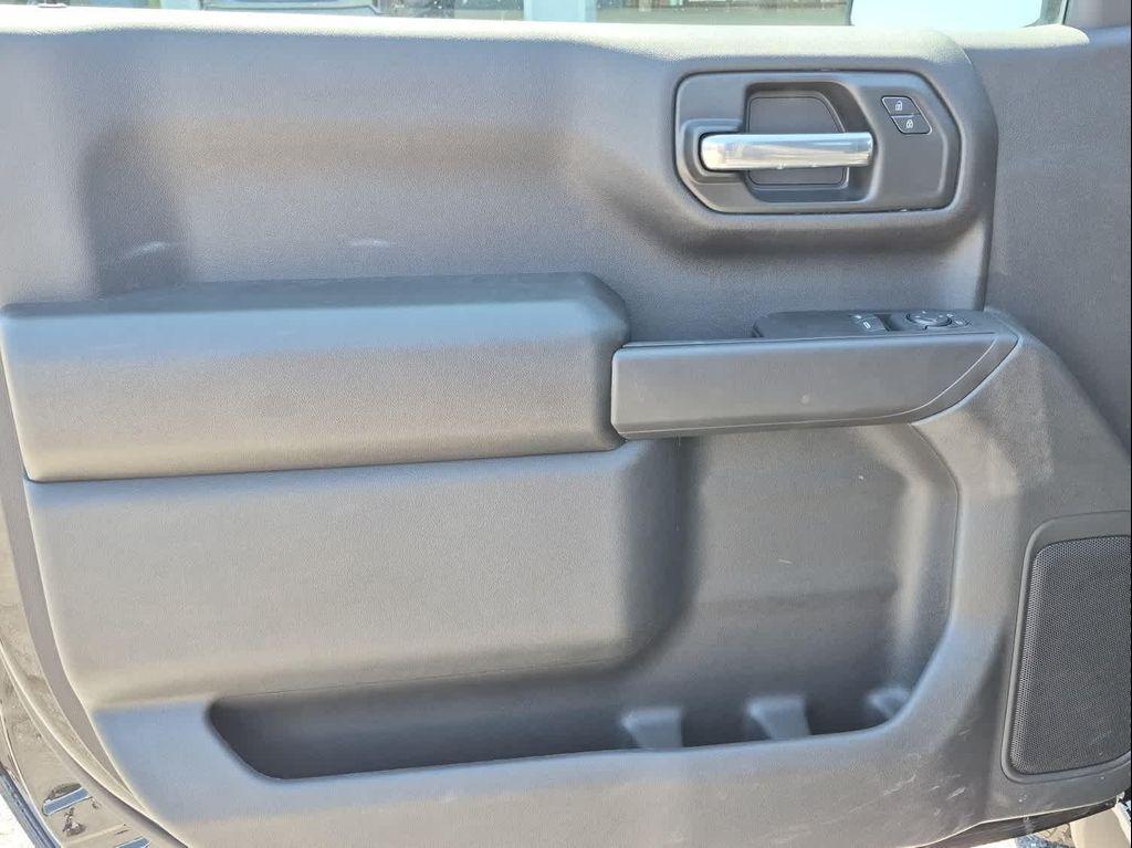 new 2024 GMC Sierra 1500 car, priced at $40,134