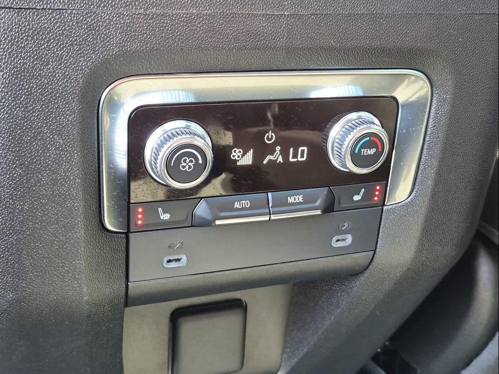 used 2024 GMC Yukon car, priced at $63,997