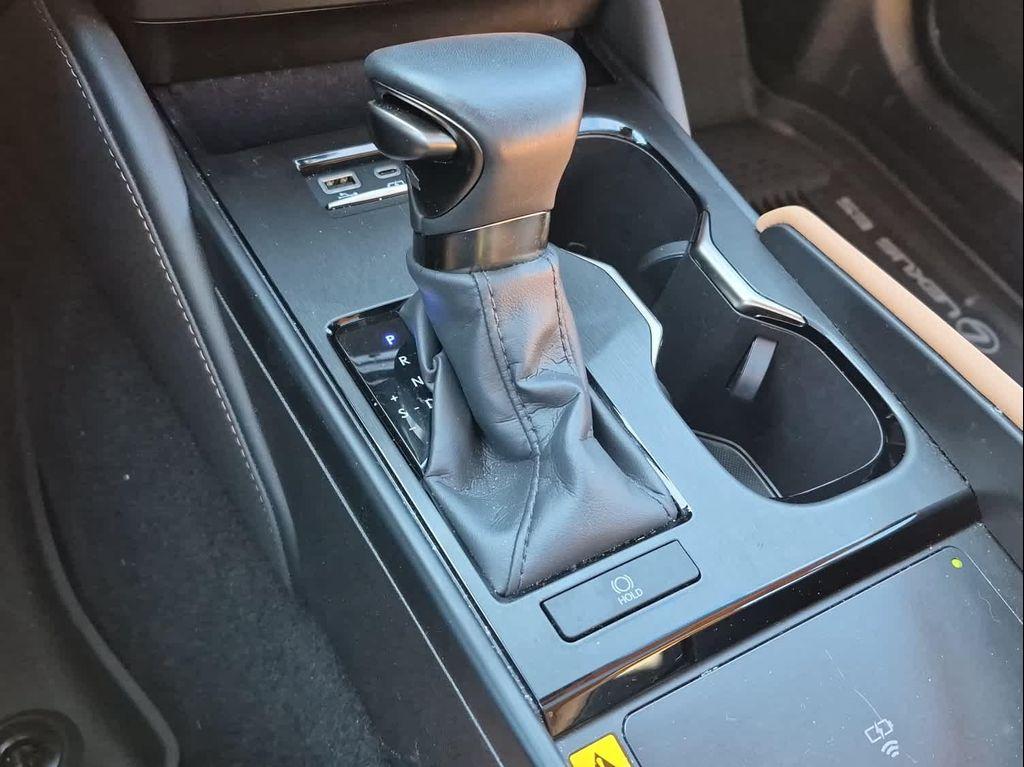 used 2025 Lexus ES 350 car, priced at $41,888