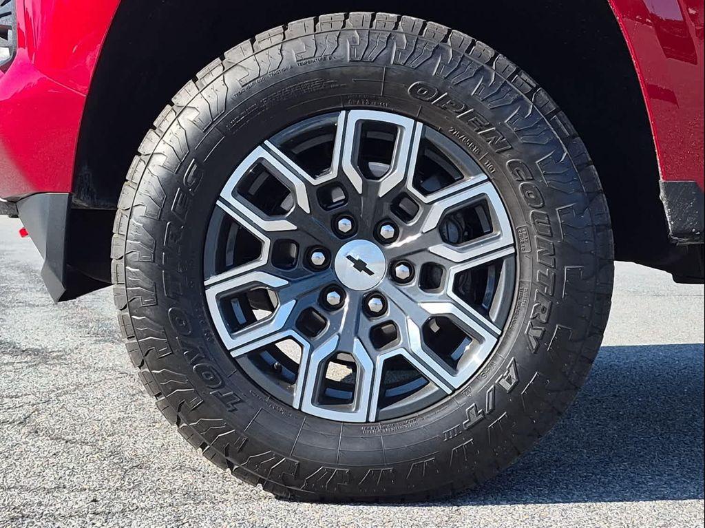 used 2025 Chevrolet Colorado car, priced at $41,998