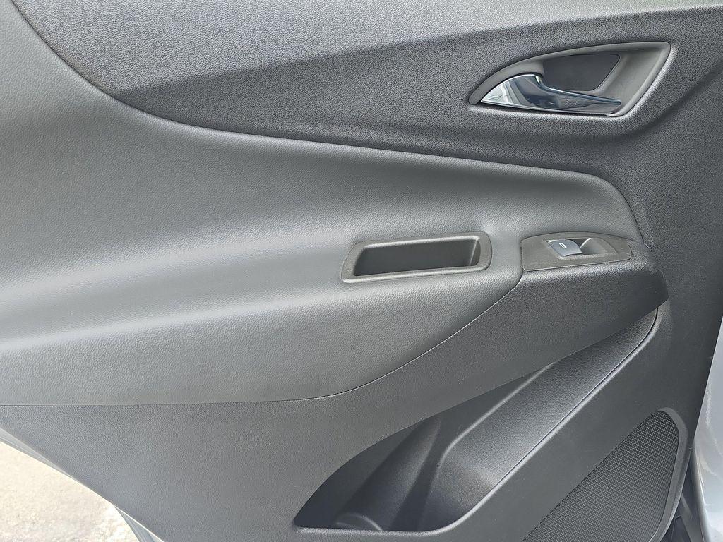 used 2024 Chevrolet Equinox car, priced at $20,259