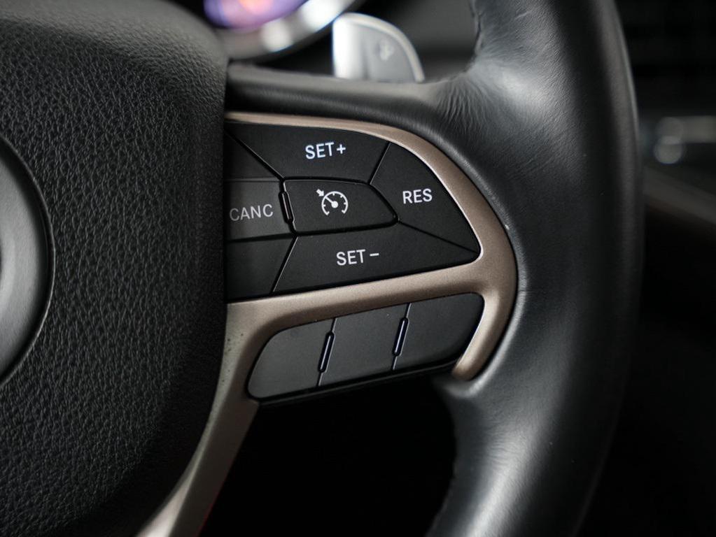 used 2016 Jeep Grand Cherokee car, priced at $15,500