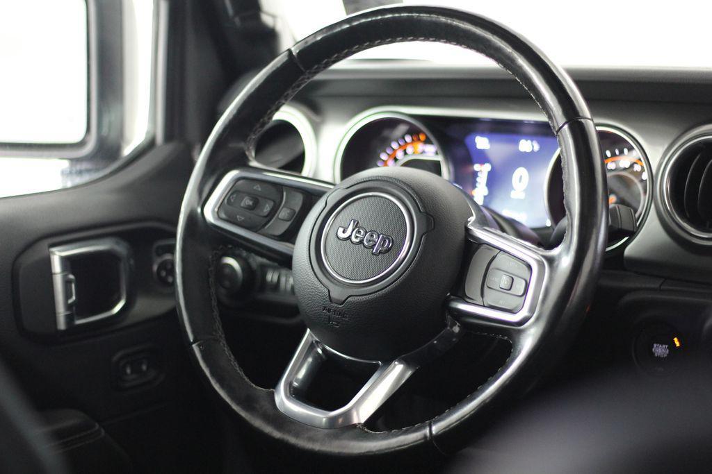 used 2021 Jeep Gladiator car, priced at $32,000