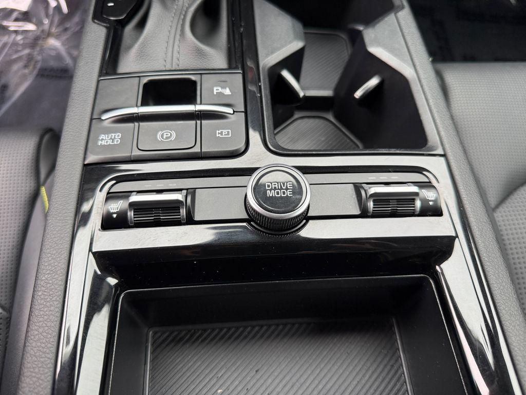 used 2025 Kia K5 car, priced at $31,300