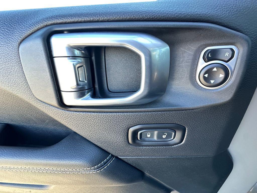 used 2020 Jeep Wrangler Unlimited car, priced at $27,000