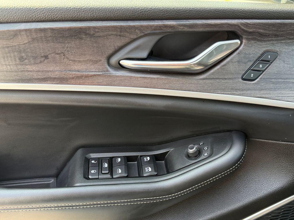 used 2024 Jeep Grand Cherokee 4xe car, priced at $22,300