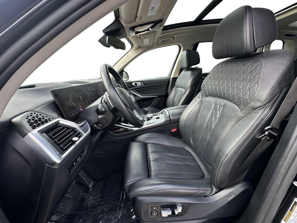 used 2025 BMW X7 car, priced at $66,000