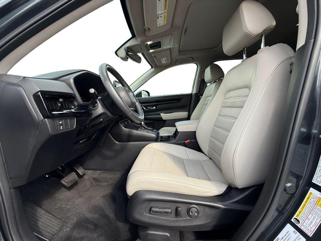 used 2023 Honda CR-V car, priced at $31,900