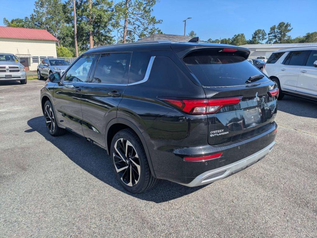 used 2022 Mitsubishi Outlander car, priced at $19,594