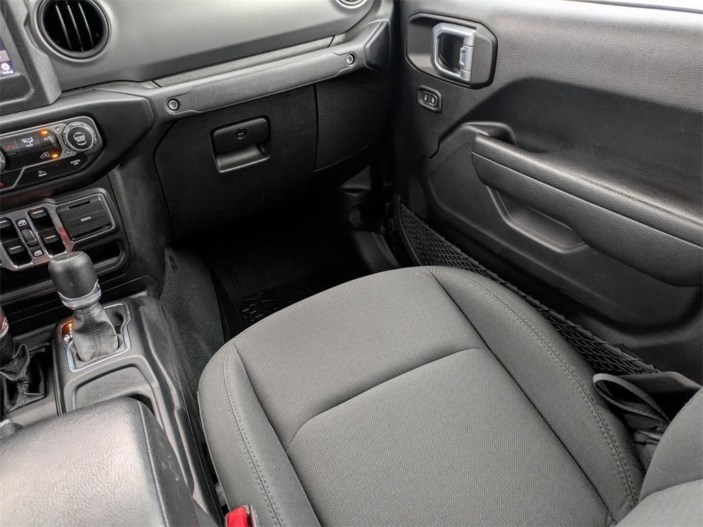 used 2022 Jeep Gladiator car, priced at $27,995