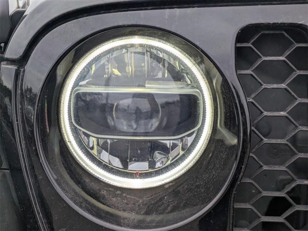 used 2022 Jeep Gladiator car, priced at $27,995