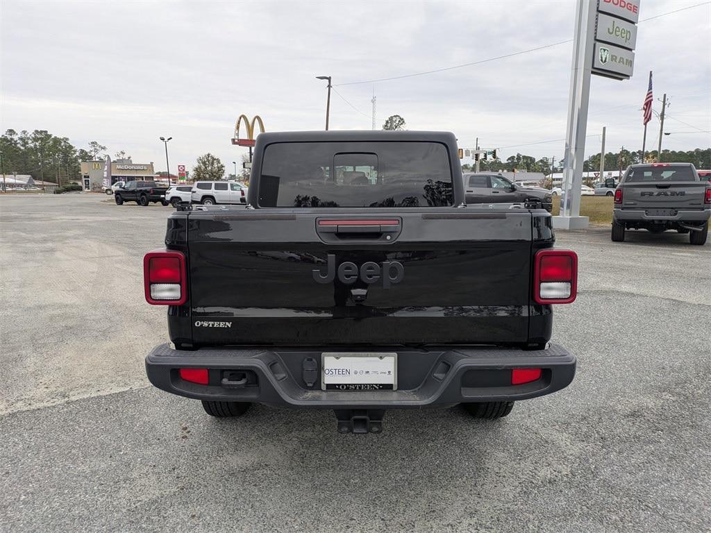 used 2022 Jeep Gladiator car, priced at $27,995