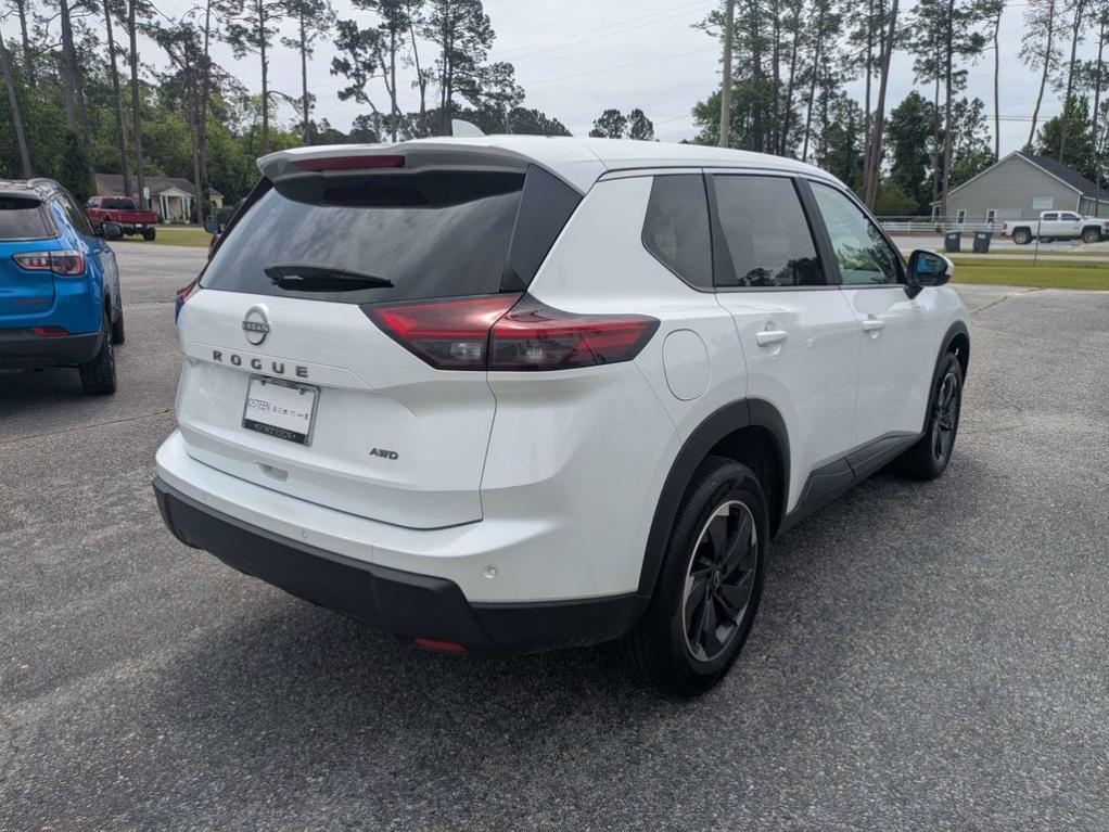 used 2025 Nissan Rogue car, priced at $25,895