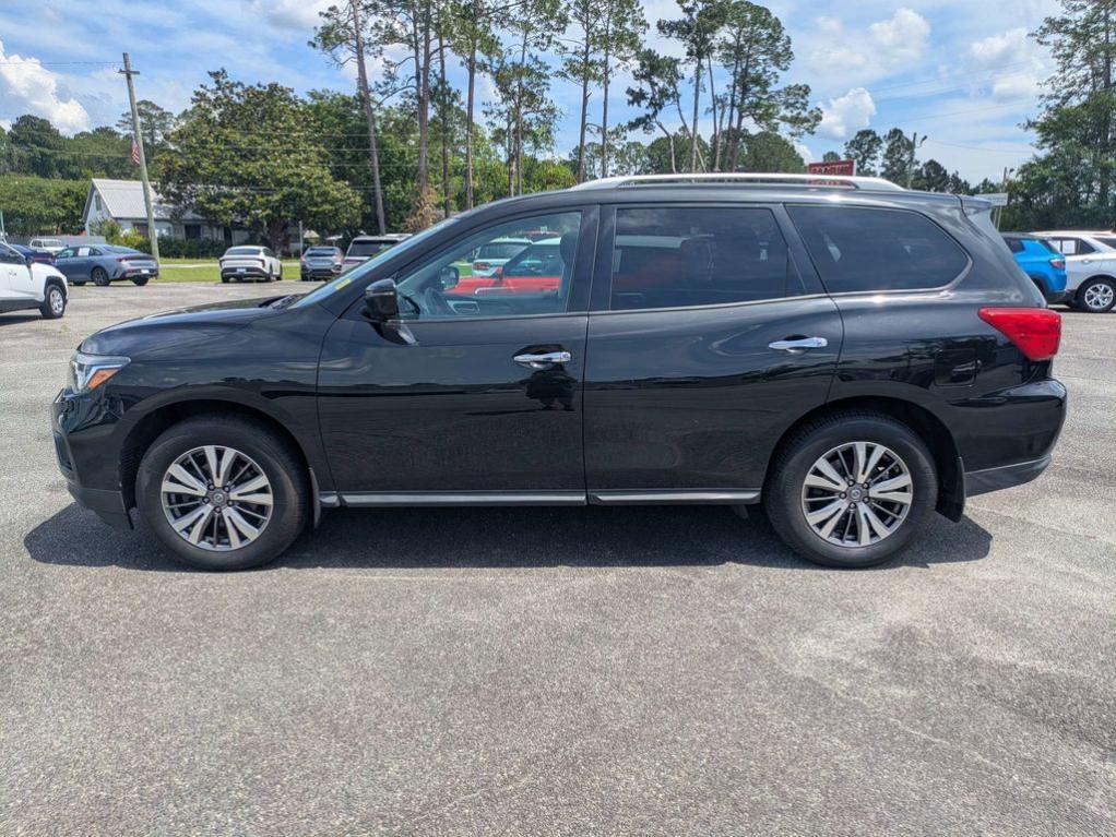 used 2018 Nissan Pathfinder car, priced at $12,594